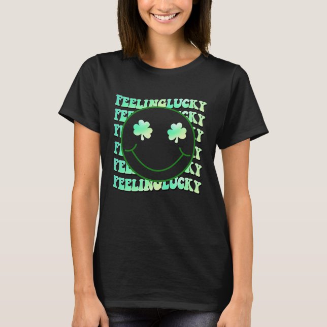 St Patrick Day Feeling Lucky Smile Face Meme Men W T-Shirt (Front)