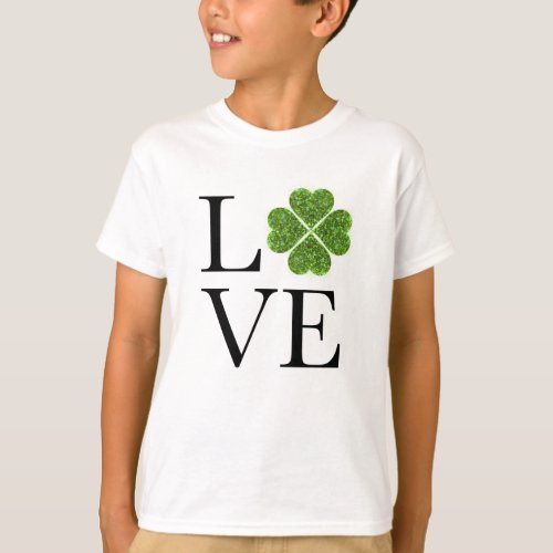 St Patricks day  Love  green glitter shamrock T_Shirt