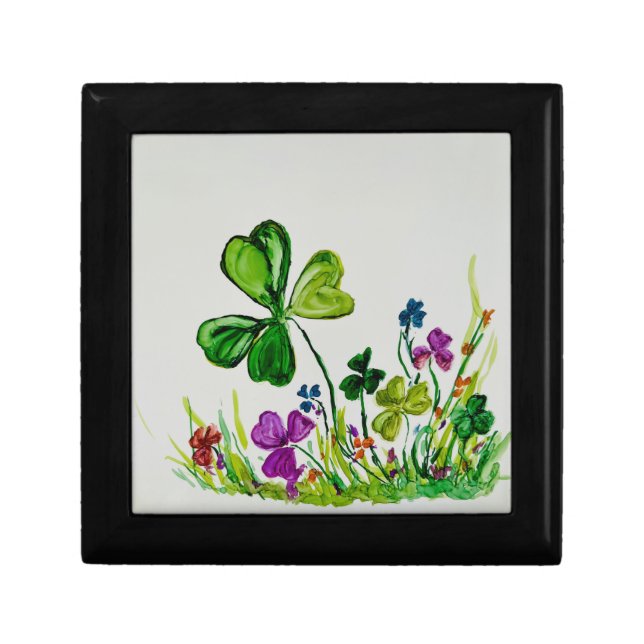 St Patrick’s Day Lucky Clover Gift Box (Front)