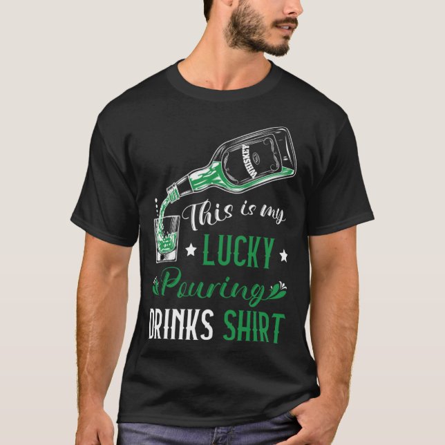 St Patricks Bartender Lucky Pouring Drinks Bartend T-Shirt (Front)