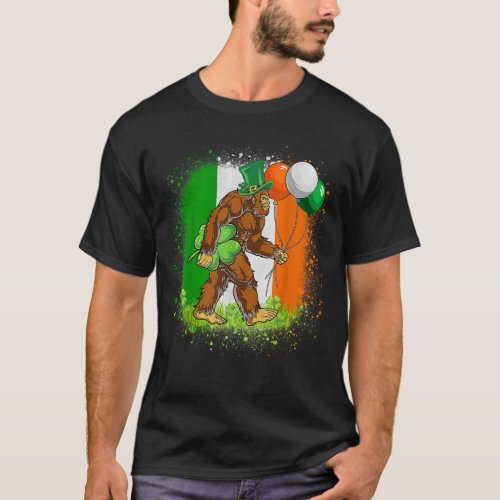 St Patricks Bigfoot Balloons Clovers Irish  T_Shirt