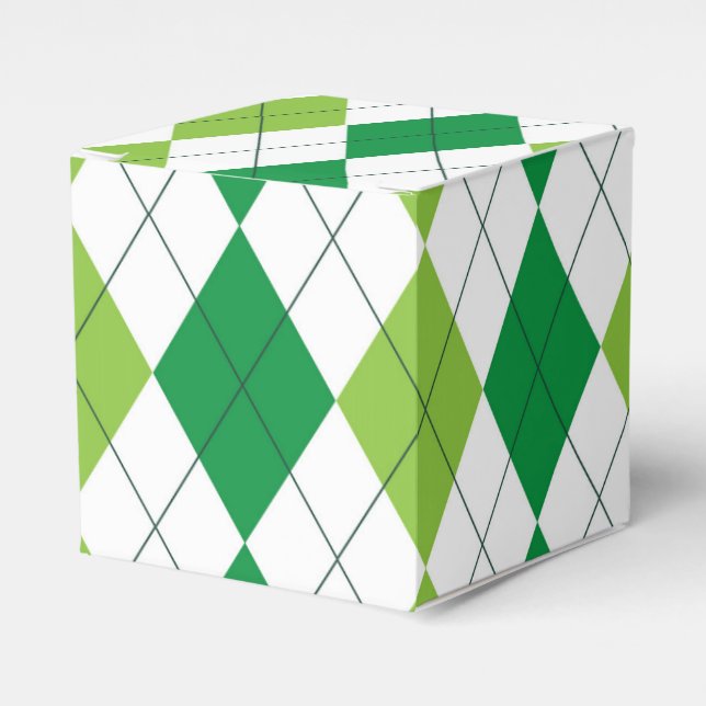 St. Patrick's Day Argyle Favor Boxes (Front Side)