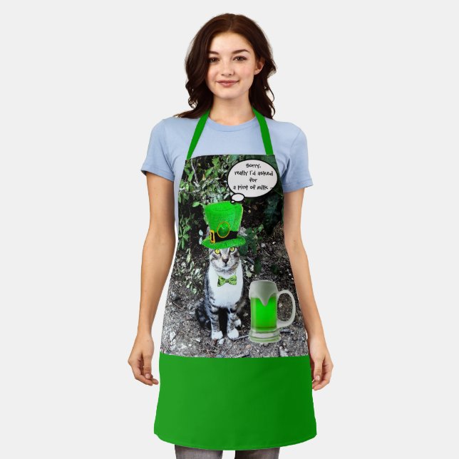 ST PATRICK'S  DAY CAT  WITH GREEN IRISH BEER POSTE APRON (Worn)