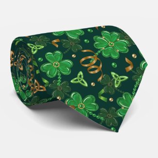 St Patricks day Celtic Triskele Trefoil Shamrock