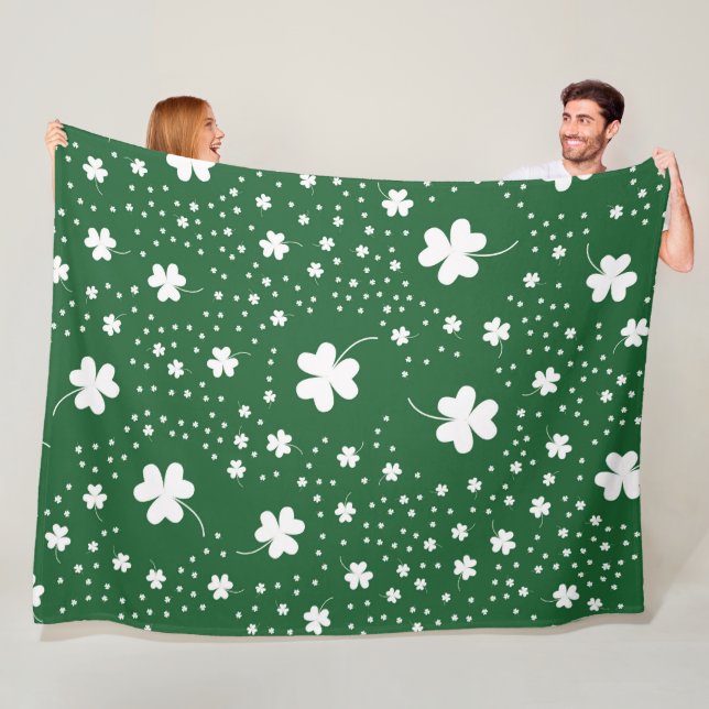 St Patrick's Day Clover Pattern Fleece Blanket (In Situ)