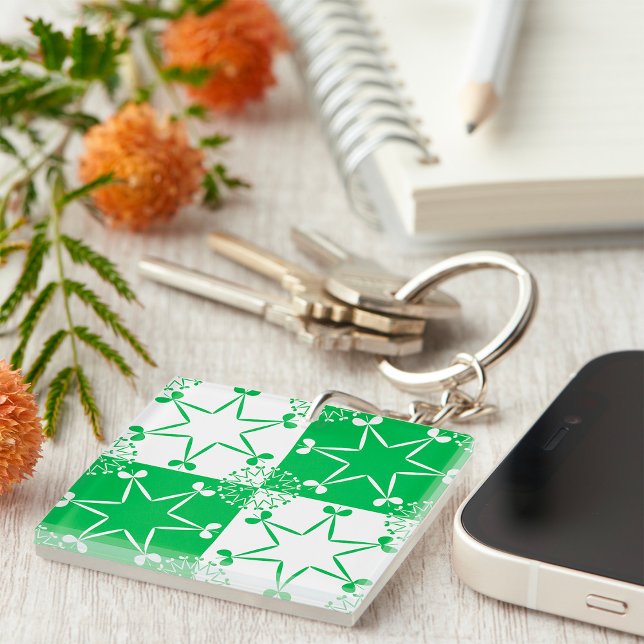 St Patricks Day Green Clover Star Geometric Keychain (Creator Uploaded)