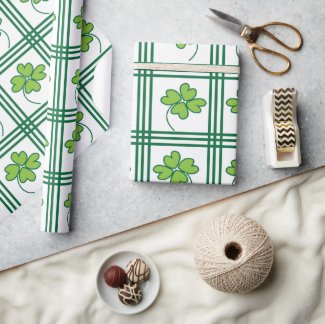 St Patricks Day Green Four Leaf Clover Pattern