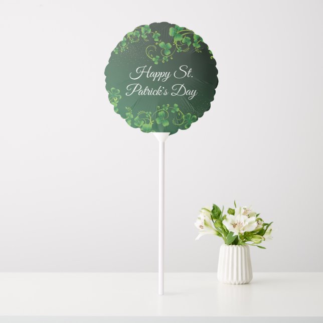 St. Patrick's Day Green Shamrock Vine Irish Party  Balloon (In SItu)