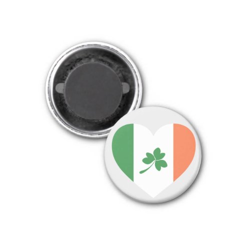 St Patricks Day Heart and clover Magnet