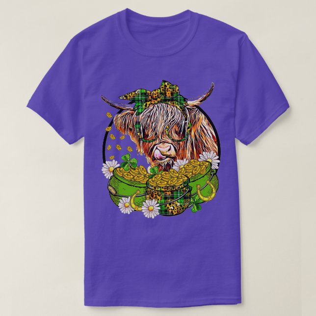 St Patricks Day Highland Cow Funny Highland Heifer T-Shirt (Design Front)