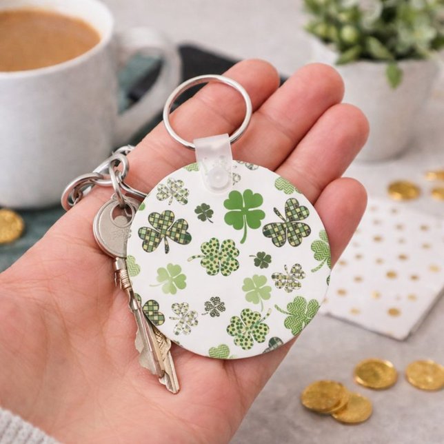 St. Patrick's Day Irish Green and White Clovers Keychain (Creator Uploaded)
