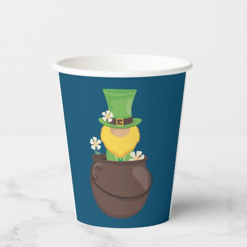 St Patricks Day Leprechaun in Pot of Gold Paper Cups