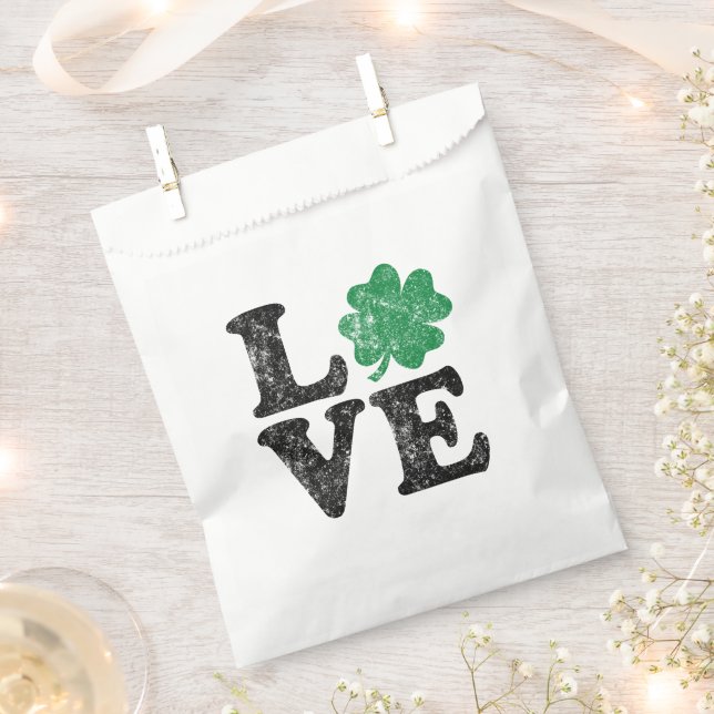 St Patrick's Day LOVE Shamrock Irish Favor Bag (Clipped)