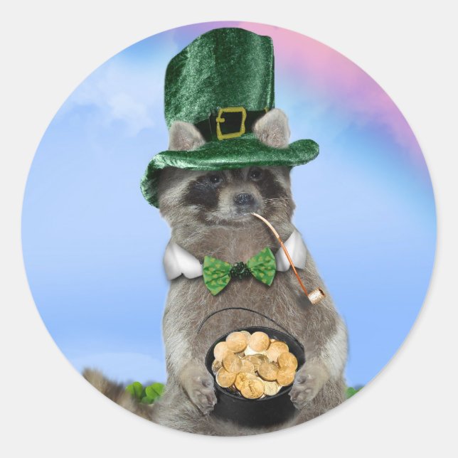 St Patrick's Day - Lucky Raccoon Classic Round Sticker (Front)