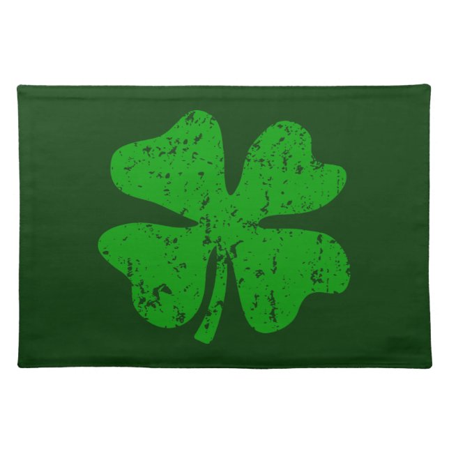 St Patricks Day party placemats | Green shamrock (Front)