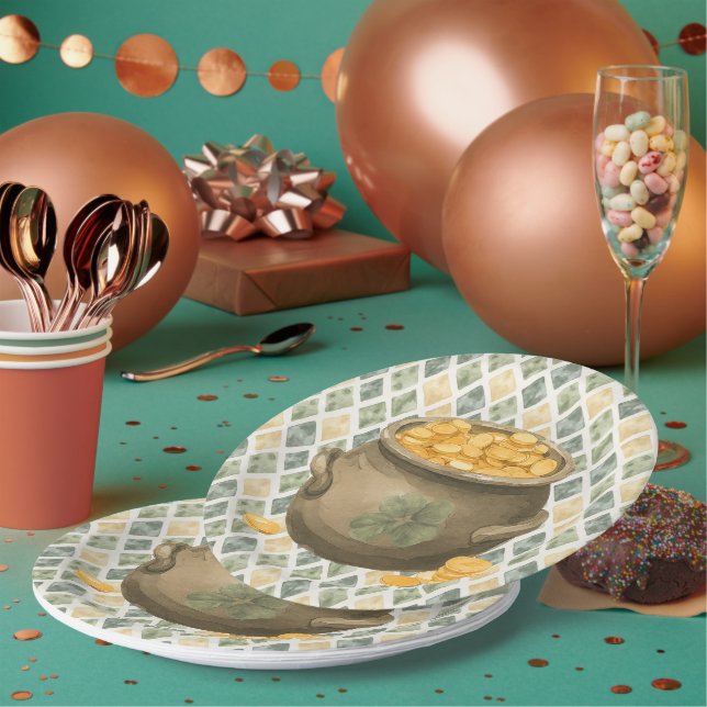  St Patrick's Day Rustic Pot of Gold Paper Plates (Multi)