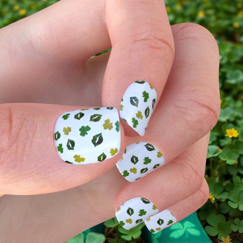 St Patrick's Day Shamrock Kisses Minx Nail Art