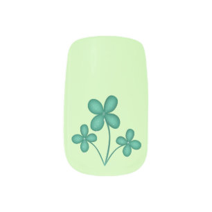 St Patrick's Day Shamrock Nail Art