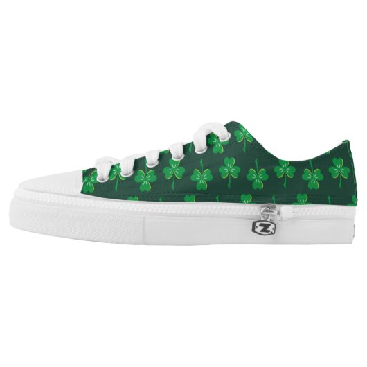 St. Patrick's Day Shamrocks Low-Top Sneakers (Left Shoe Outside)
