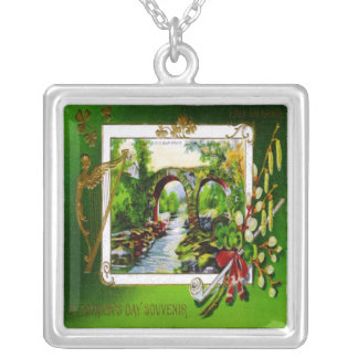 St. Patrick's Day Souvenir Necklace
