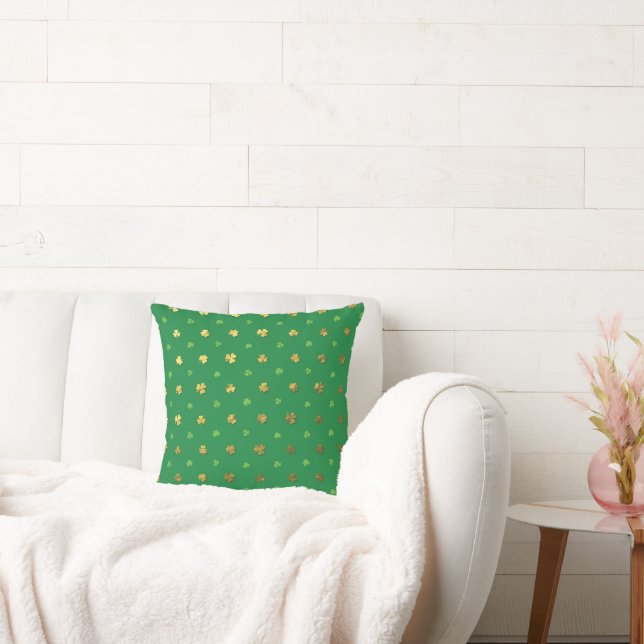 St. Patrick's Day Throw Pillow (Couch)