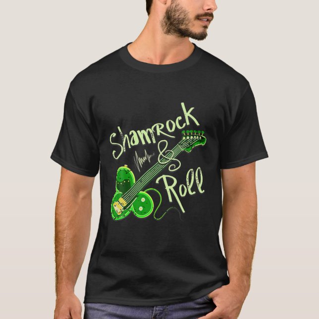 St Pats Day Irish Shamrock Roll Clover Guitar Musi T-Shirt (Front)
