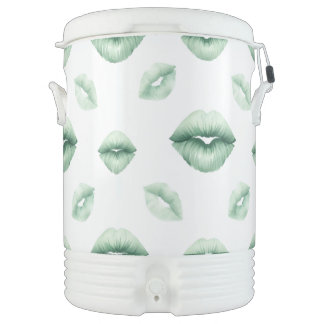 St Patty Kisses Beverage Cooler