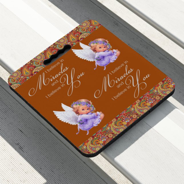 Stadium Seat Cushion Paisley Angels (In Situ)