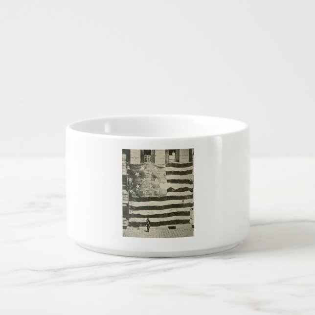 Star Spangled Banner: American Flag on Display Bowl (Center)