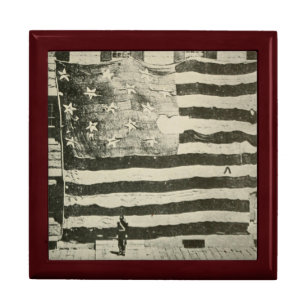 Star Spangled Banner: American Flag on Display Gift Box