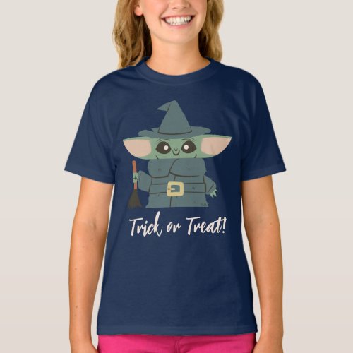 Star Wars Grogu Witch Halloween Graphic T_Shirt