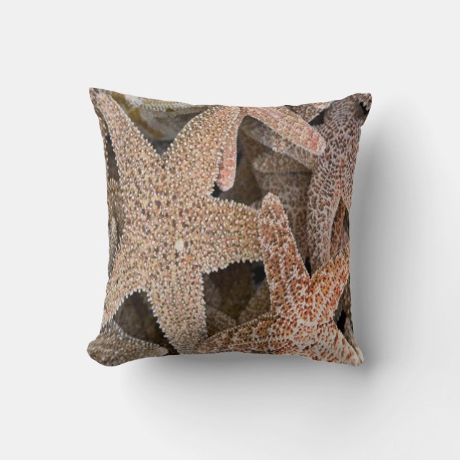 Starfish all around throw pillow (Front)