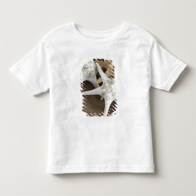 Starfish in a basket toddler t-shirt (Front)