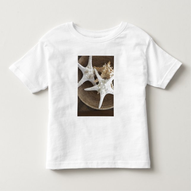 Starfish in a basket toddler t-shirt (Front)