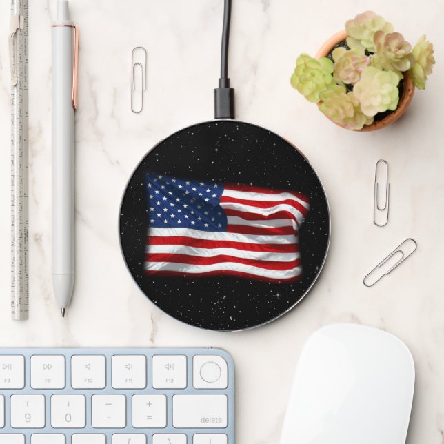 Stars and Stripes USA Patriotic American Flag  Wireless Charger (Desk)