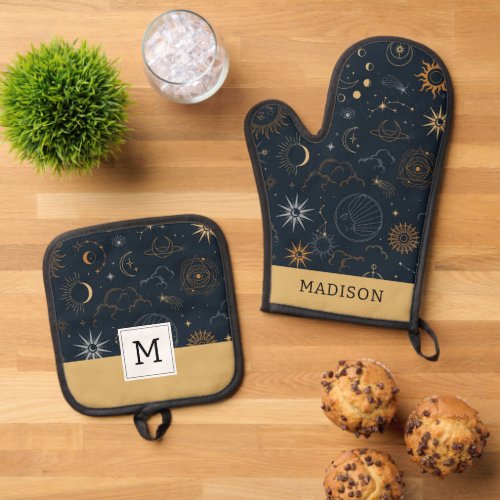 Stars  Planets Pattern 2 Oven Mitt  Pot Holder Set