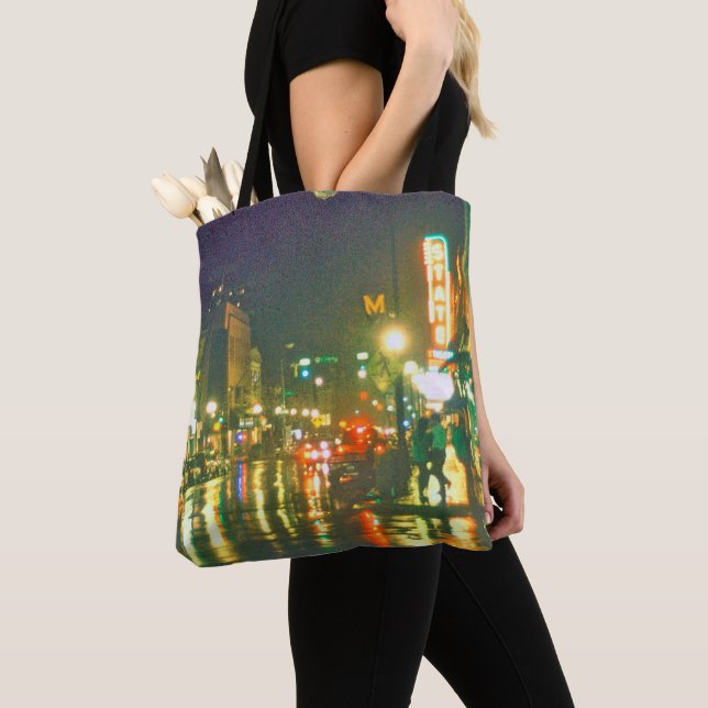 STATE STREET 1990'S NIGHT SCENE TOTE BAG (Close Up)