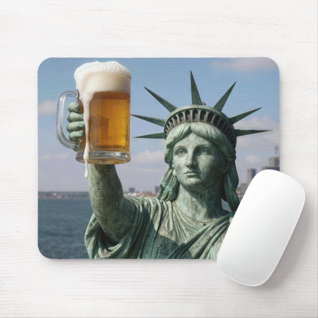 Statue of Liberty Holding Up a Beer Mug Mouse Pad (With Mouse)