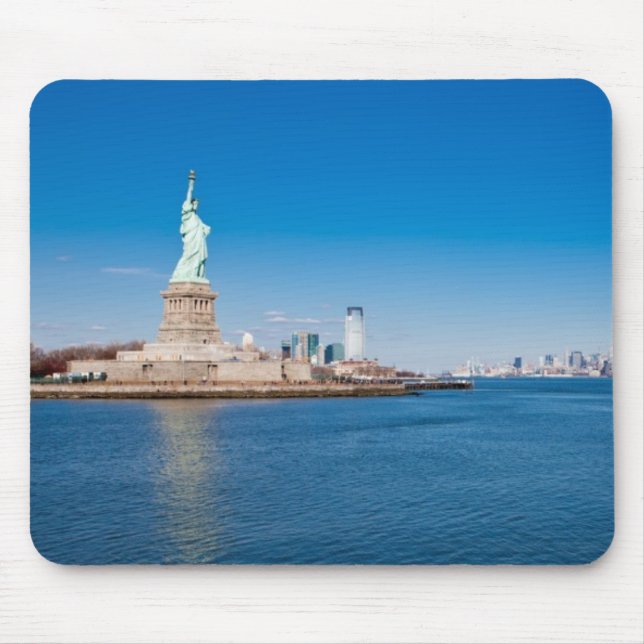 Statue of Liberty, Hudson River and Manhattan Mouse Pad (Front)