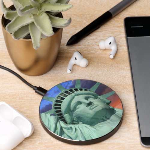 Statue of Liberty New York Wireless Charger