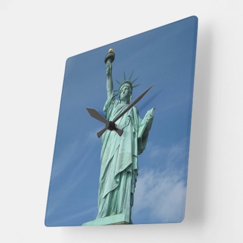 Statue of liberty photo square wall clock