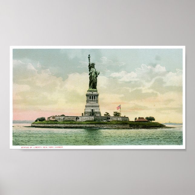 Statue of Liberty Poster (Front)
