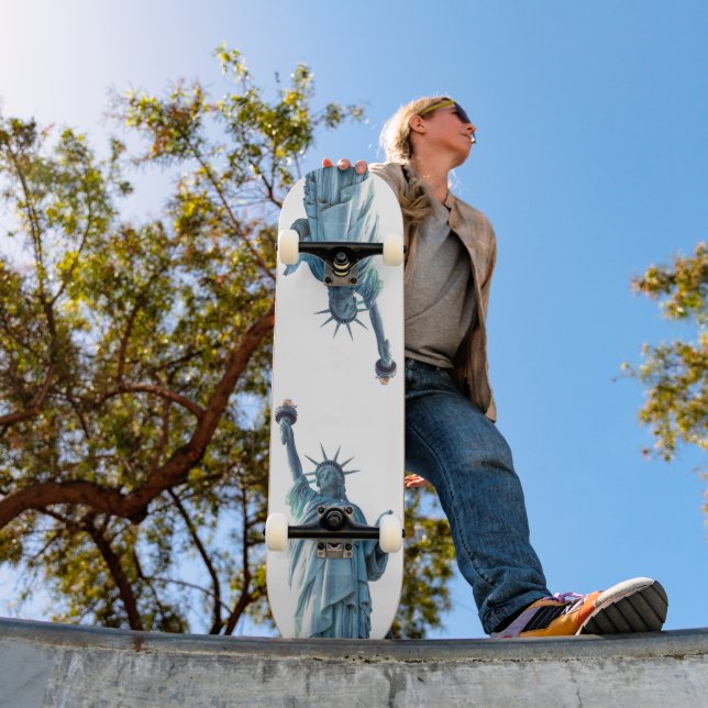 Statue of liberty   skateboard (Outdoor 1)