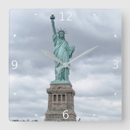 STATUE OF LIBERTY SQUARE WALL CLOCK