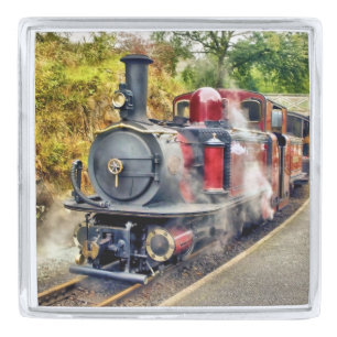 STEAM TRAIN SILVER FINISH LAPEL PIN