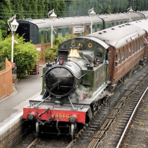 STEAM TRAINS CANVAS PRINT