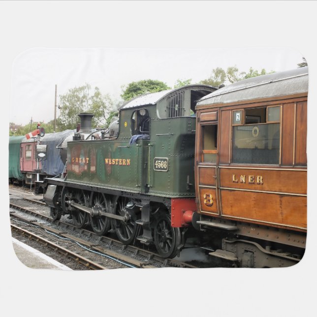 STEAM TRAINS SWADDLE BLANKET (Horizontal)