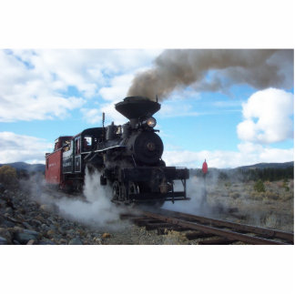 Steaming along Ornament Statuette