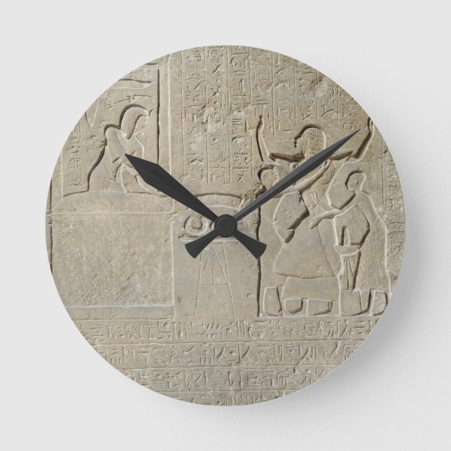 Stele of the necklaces, Hormin receiving the gold Round Clock (Front)