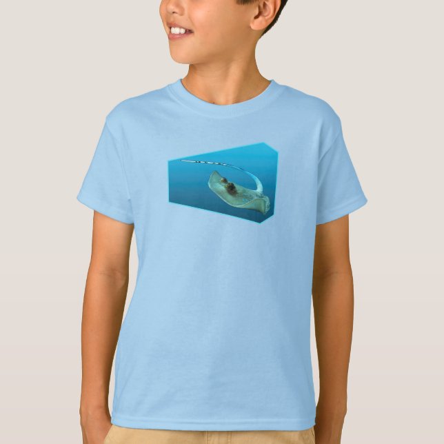 Stingray moving! Design gradient blue background | T-Shirt (Front)